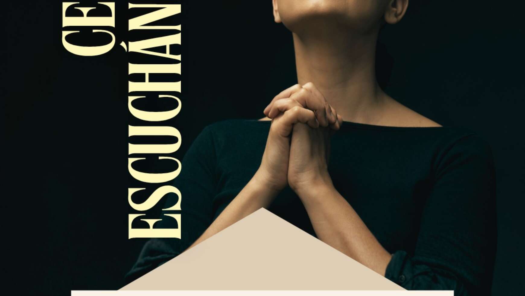 CERCA Y ESCUCHÁNDOLO